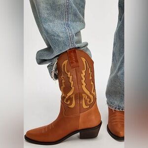 Free people NWOB MUTMA Colorado Springs Boots size 9